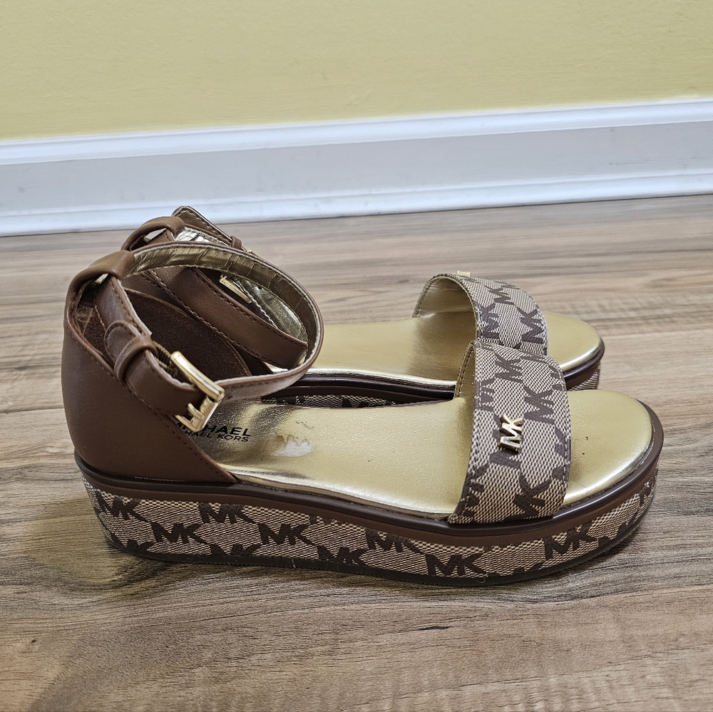Michael Michael Kors Sandals + Link Flats Bundle - Picture 3 of 16